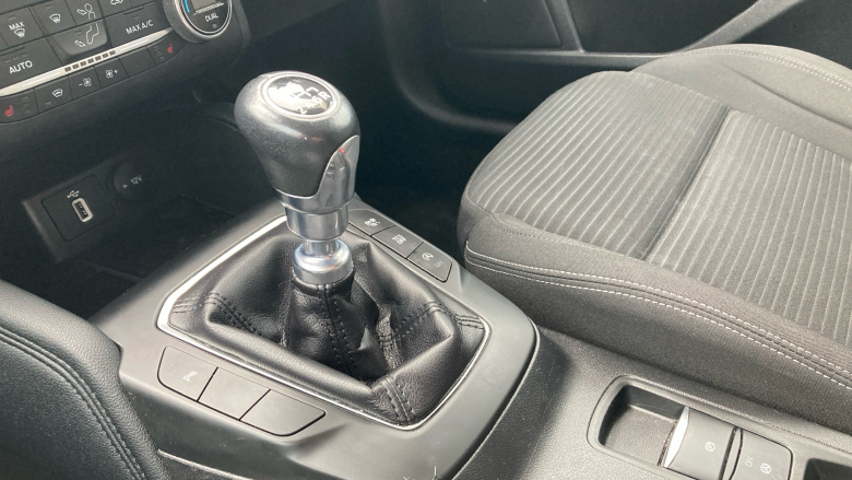 Ford Focus 1.0 EcoBoost 125 Titanium 5dr Petrol Hatchback